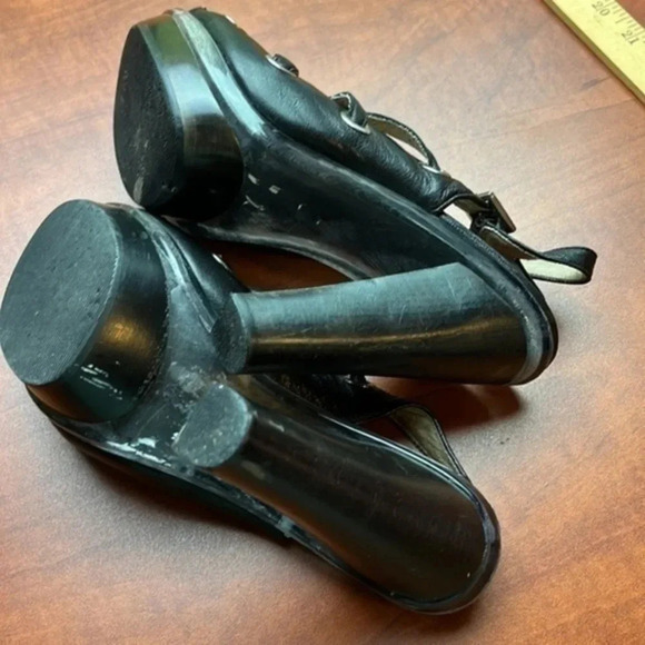 Michael Kors   Ladies shoe 8.5 M - Picture 8 of 16